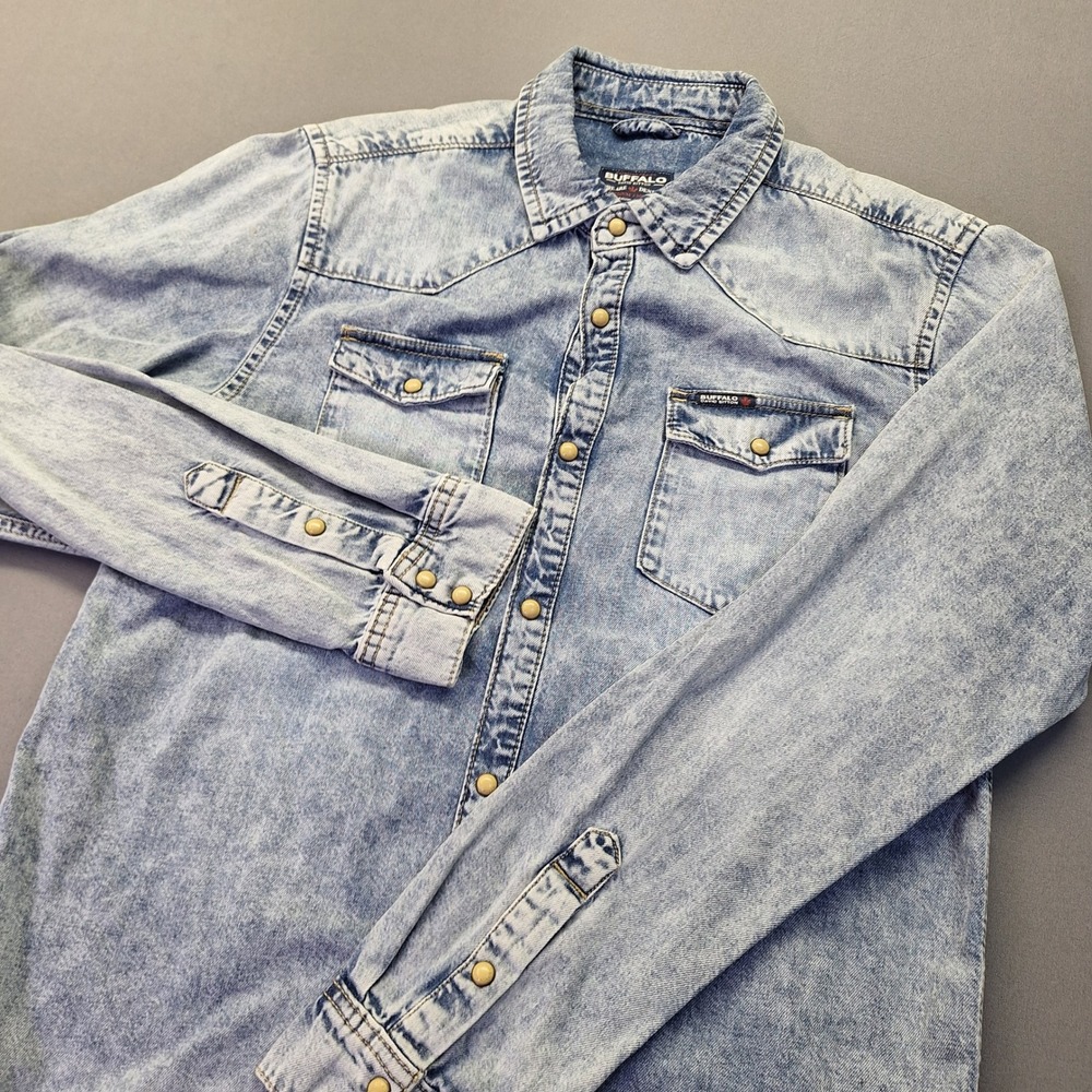 Buffalo David Bitton Sheldon BM22636 Mens Light Wash Denim Western Snap Shirt M